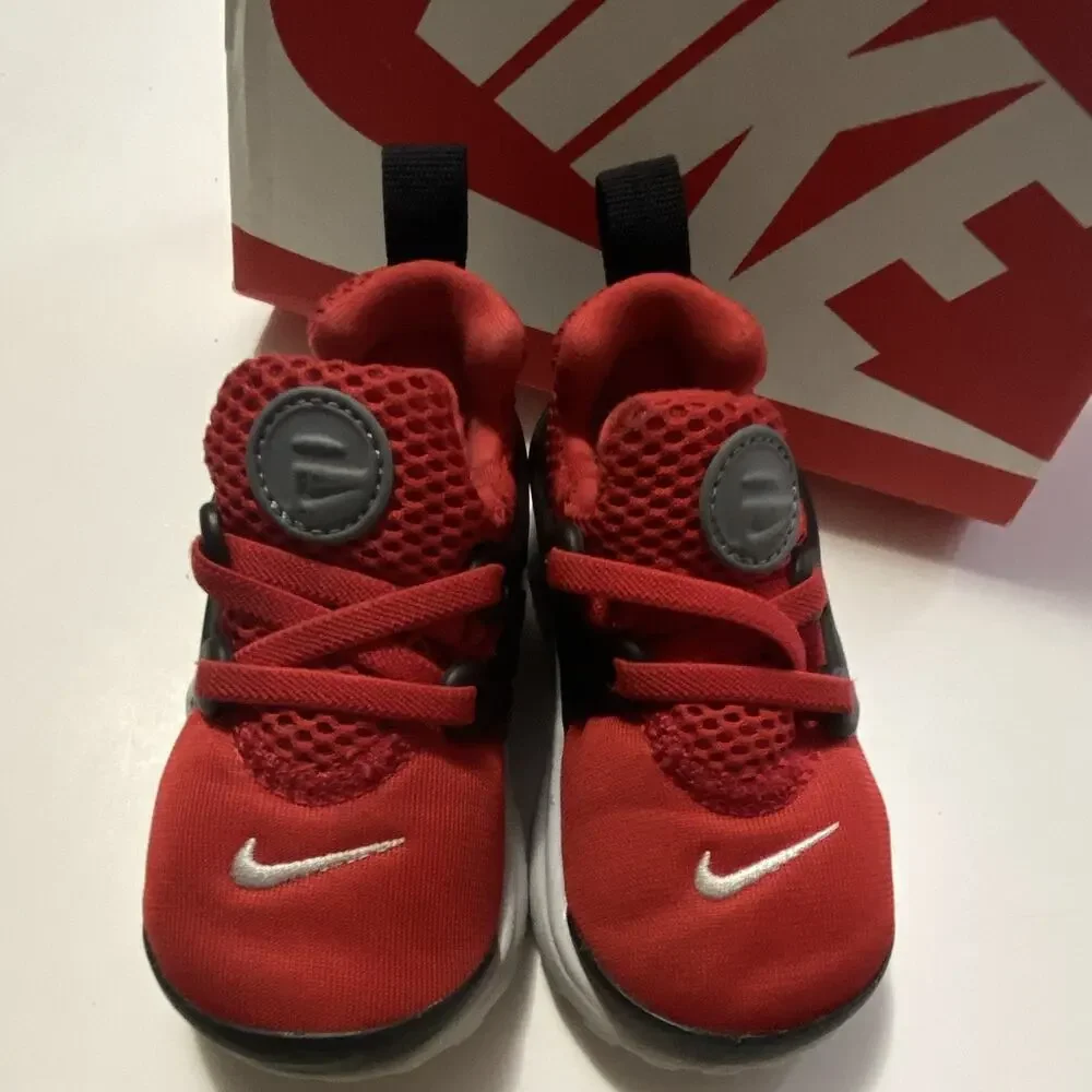 Nike Presto Unisex Kids Low Top Lace-Up Mesh Sneakers Red/Gray/White/Black 7C